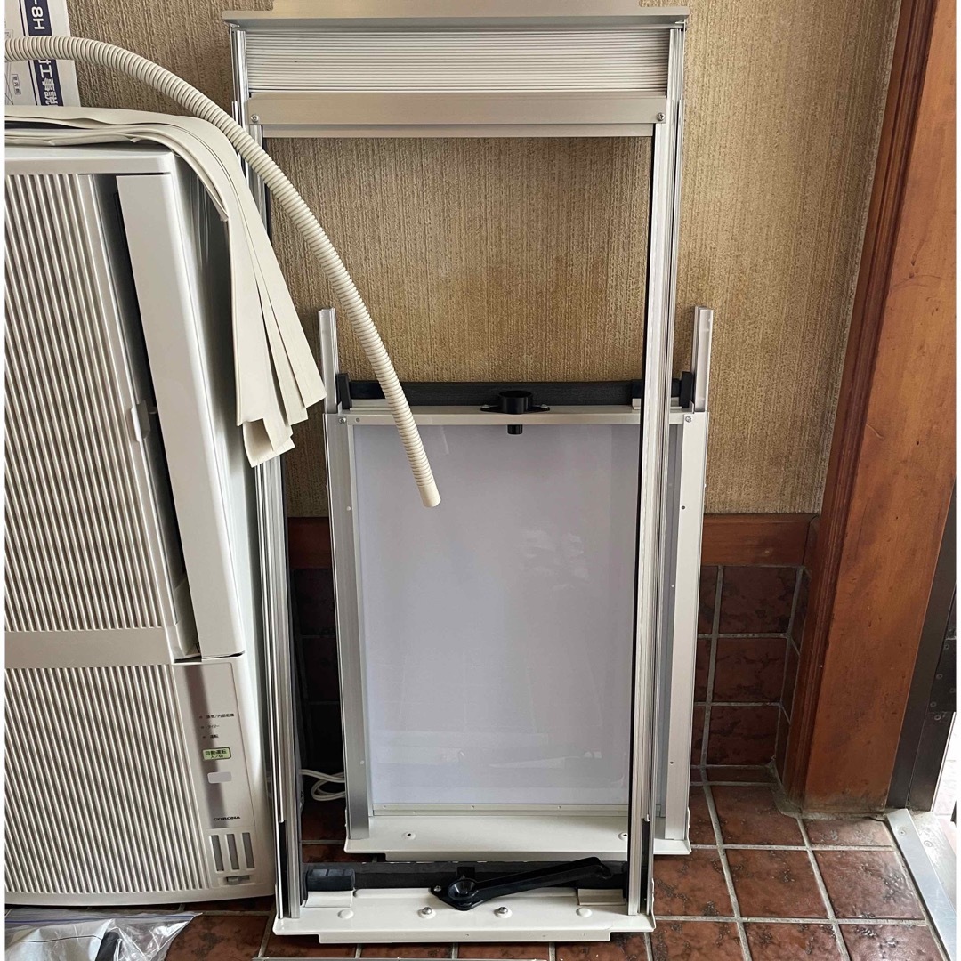 コロナ - 極上品 コロナ 窓用エアコン 冷暖房除湿兼用 テラス延長枠CWH コロナ - 極上品 コロナ 窓用エアコン 冷暖房除湿兼用 テラス延長枠CWH