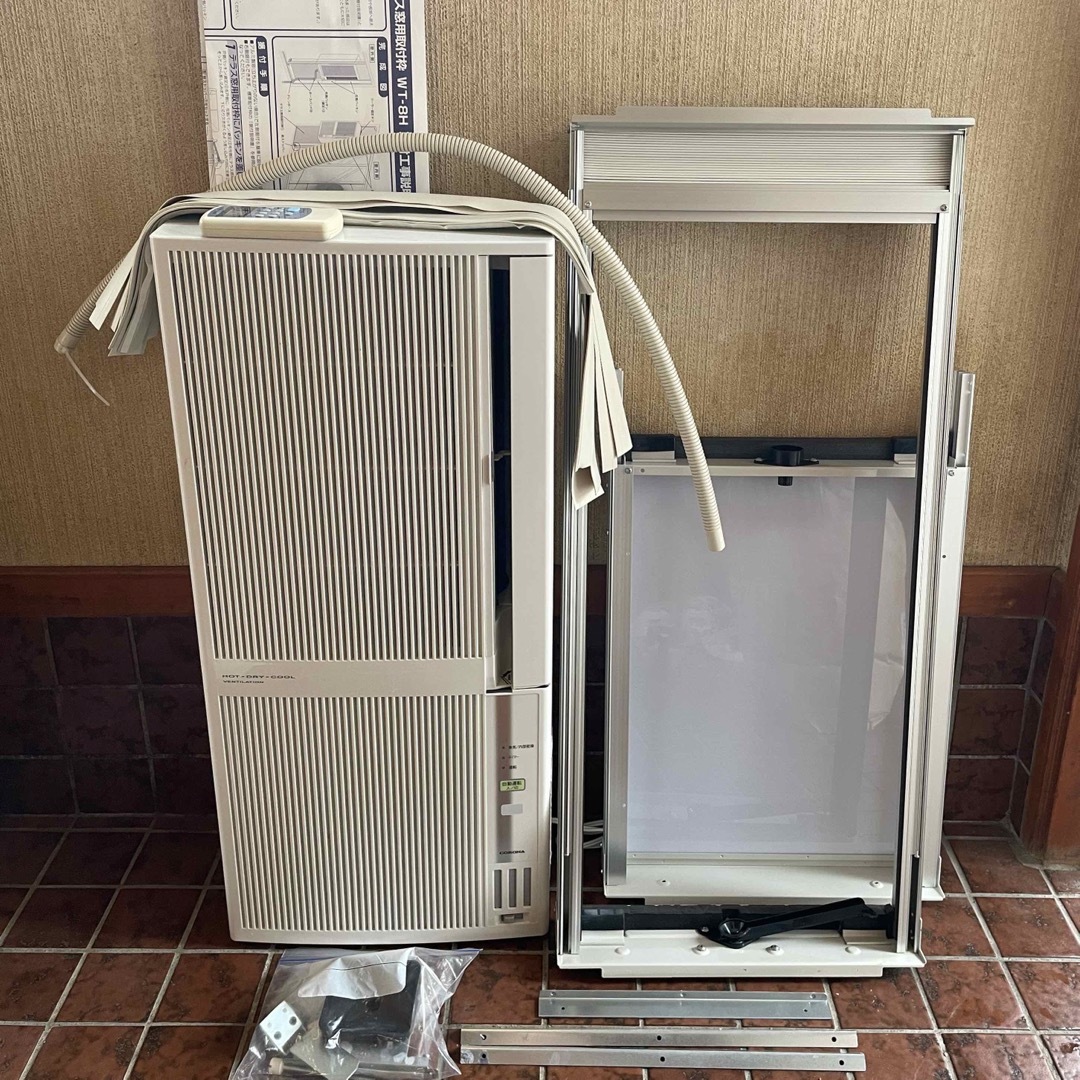 コロナ - 極上品 コロナ 窓用エアコン 冷暖房除湿兼用 テラス延長枠CWH コロナ - 極上品 コロナ 窓用エアコン 冷暖房除湿兼用 テラス延長枠CWH