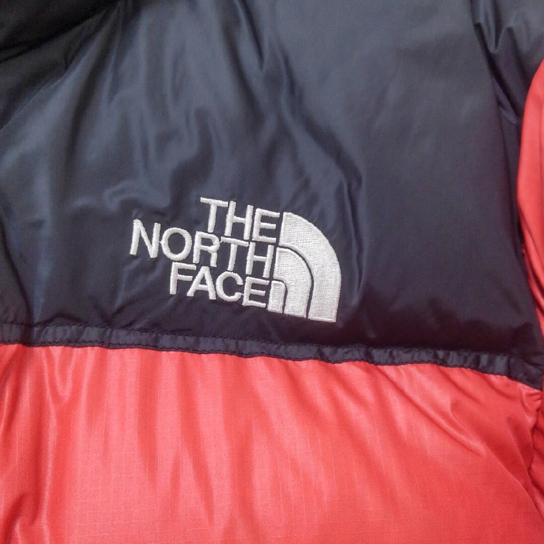 THE NORTH FACE(ザノースフェイス)のUSA規格　ノースフェイス　ヌプシダウンジャケット　レッドM　700fill メンズのジャケット/アウター(ダウンジャケット)の商品写真