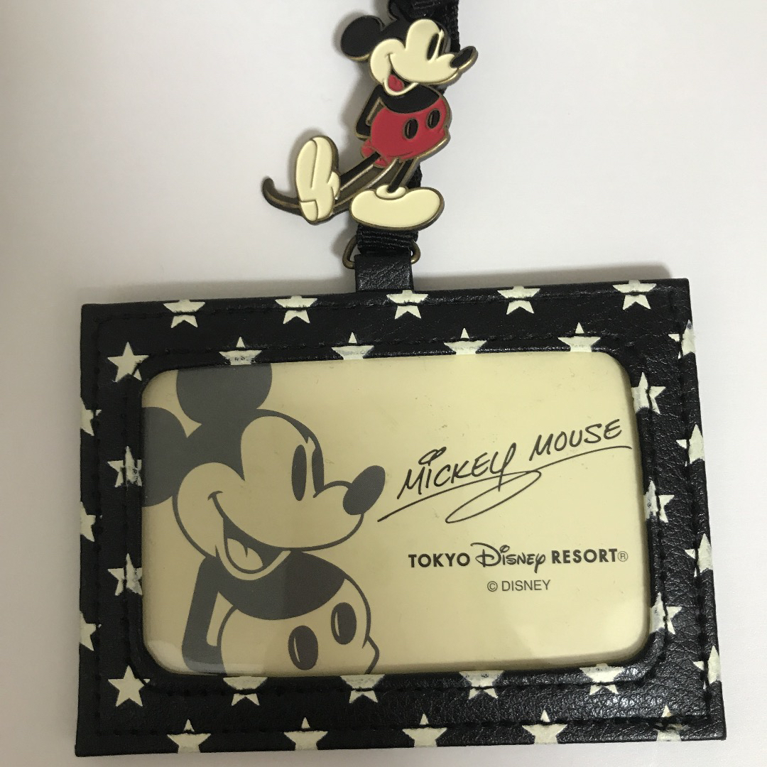 Disney(ディズニー)のDisney RESORT Mickeyパスケースセット レディースのファッション小物(名刺入れ/定期入れ)の商品写真