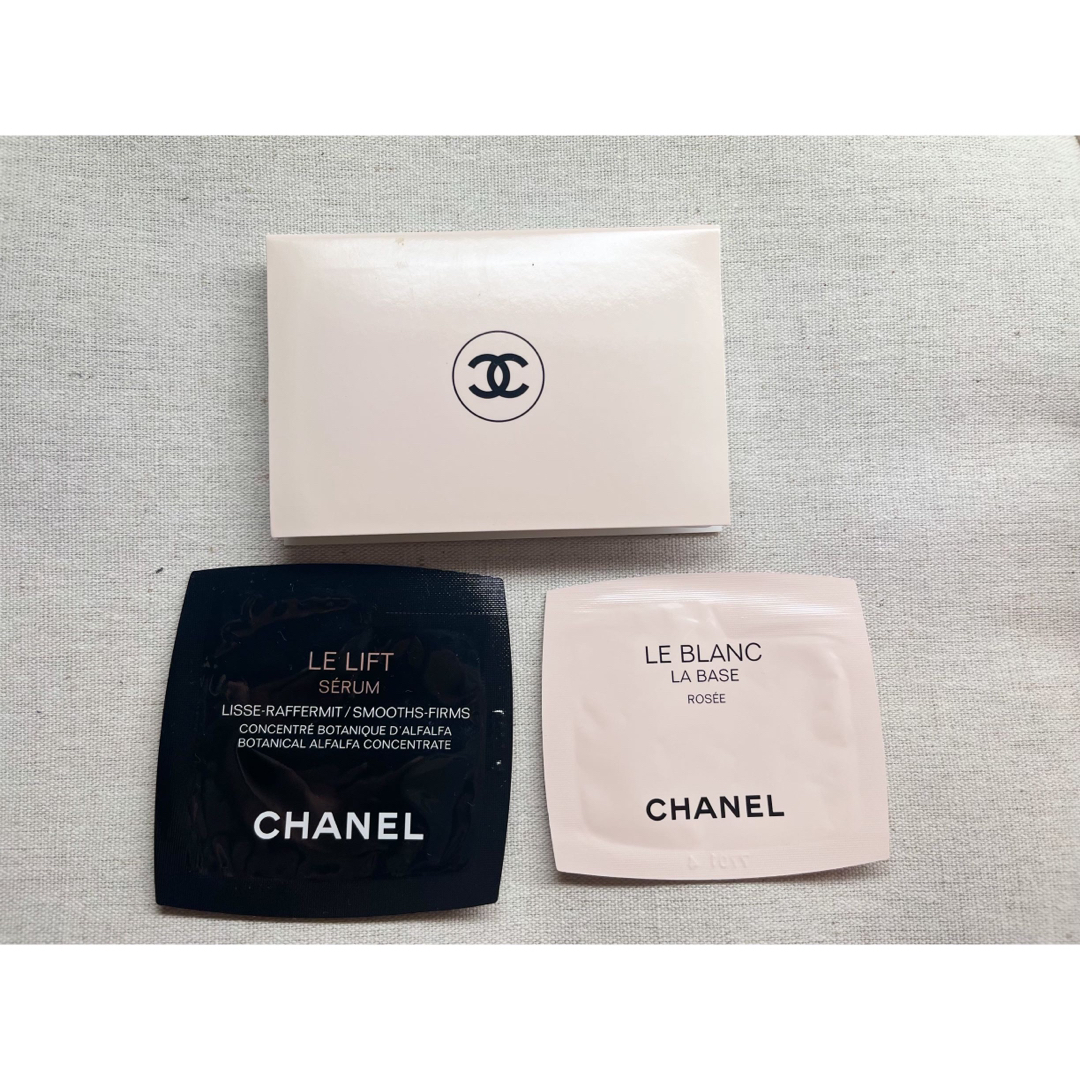 CHANEL(シャネル)のシャネルCHANELル ブラン ブライトニング コンパクト　B10 サンプル コスメ/美容のベースメイク/化粧品(ファンデーション)の商品写真