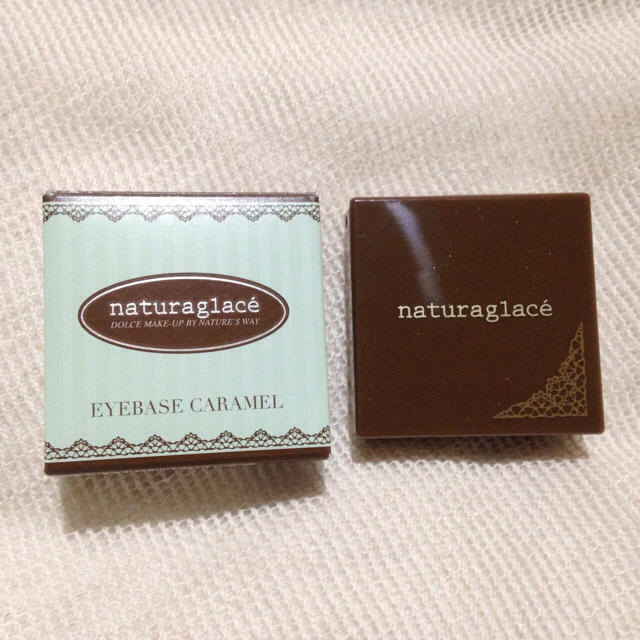 naturaglace(ナチュラグラッセ)のナチュラグラッセ アイベース キャラメル mimc three コスメ/美容のベースメイク/化粧品(アイシャドウ)の商品写真