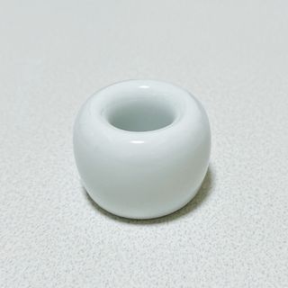 ムジルシリョウヒン(MUJI (無印良品))の《未使用》無印良品　白磁歯ブラシスタンド　一個(歯ブラシ/歯みがき用品)