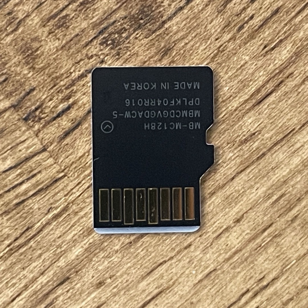 SAMSUNG(サムスン)のSamsung microSDXC カード 128GB EVO+ Class10 スマホ/家電/カメラのPC/タブレット(PC周辺機器)の商品写真