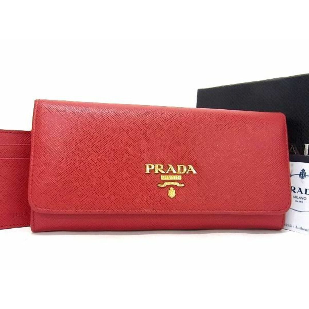 PRADA(プラダ)の■新品■未使用■ PRADA プラダ iMH132 サフィアーノレザー 二つ折り 長財布 ウォレット レディース レッド系 AR8645  レディースのファッション小物(財布)の商品写真