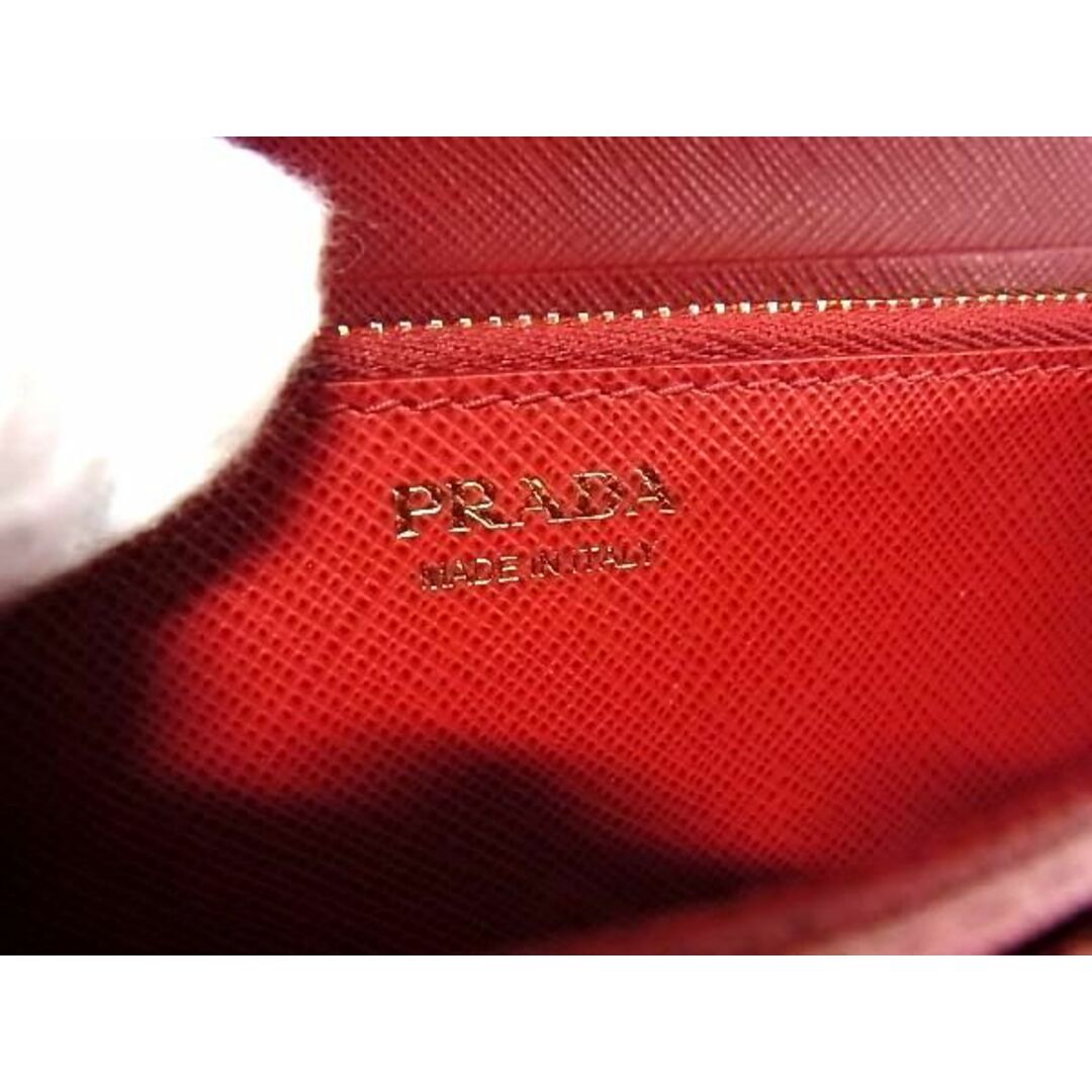 PRADA(プラダ)の■新品■未使用■ PRADA プラダ iMH132 サフィアーノレザー 二つ折り 長財布 ウォレット レディース レッド系 AR8645  レディースのファッション小物(財布)の商品写真