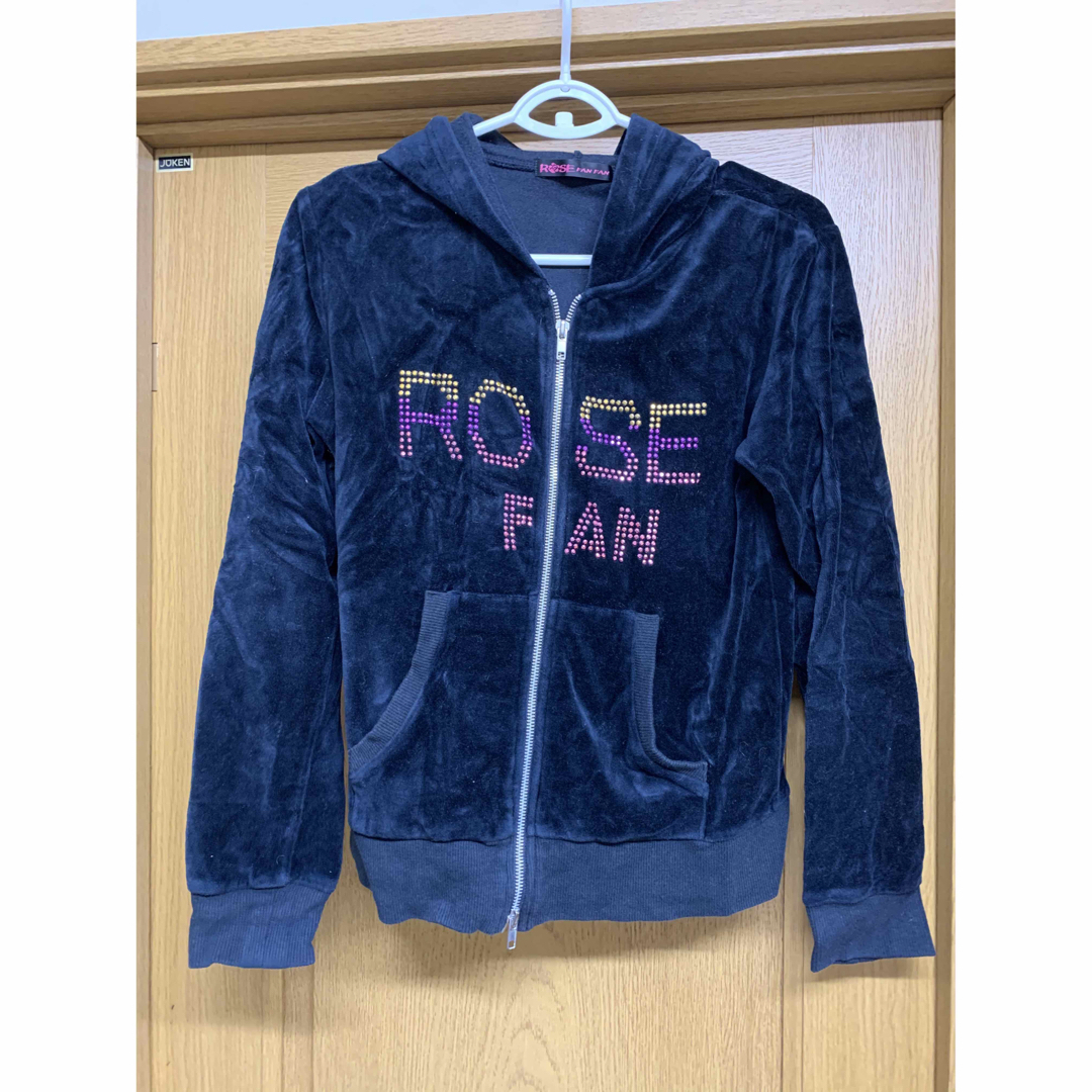 ROSE FANFAN(ローズファンファン)のローズファンファン　ストーン付きパーカー　M レディースのトップス(パーカー)の商品写真