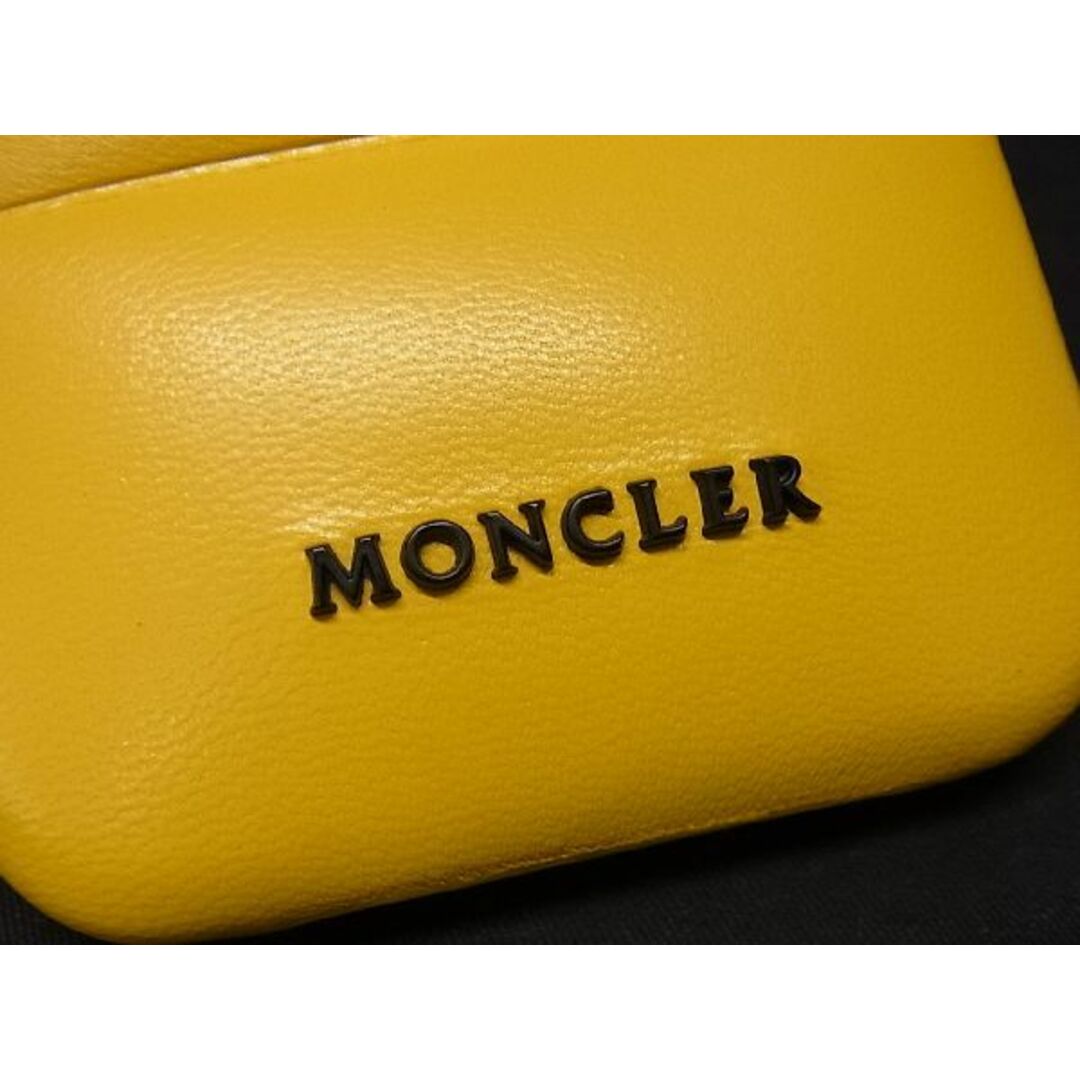 MONCLER(モンクレール)の■極美品■ MONCLER モンクレール レザー iPhone 13 対応 アイフォンケース スマホケース レディース メンズ イエロー系 BE5336  レディースのアクセサリー(その他)の商品写真