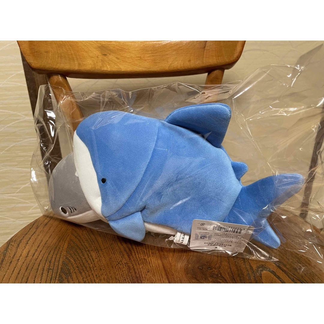 おでかけ子ザメ サメパジャマ エンタメ/ホビーのおもちゃ/ぬいぐるみ(ぬいぐるみ)の商品写真