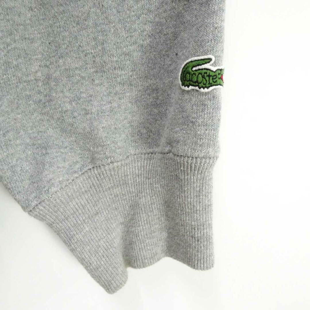 LACOSTE(ラコステ)のラコステ ビッグカレッジロゴプリントクルーネックスウェット トレーナー USサイズM グレー SH708PL メンズ メンズのトップス(その他)の商品写真