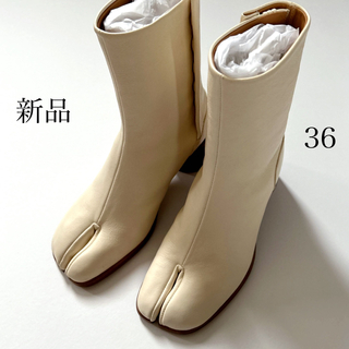 マルタンマルジェラ(Maison Martin Margiela)の新品36 メゾン マルジェラ 足袋ブーツ タビ オフホワイト アイボリー(ブーツ)
