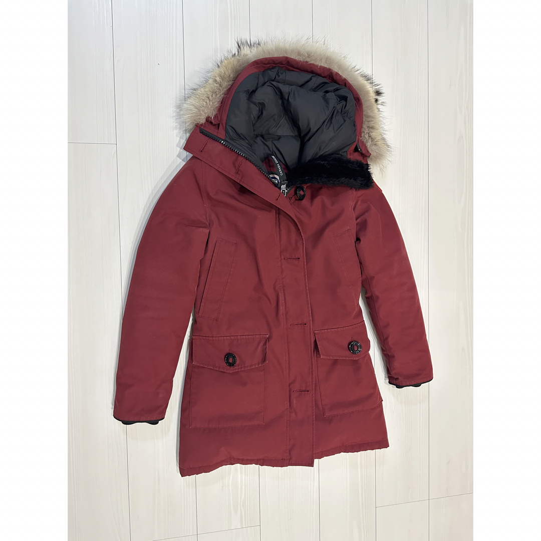 CANADA GOOSE(カナダグース)のカナダグース　ブロンテ　レディース レディースのジャケット/アウター(ダウンジャケット)の商品写真