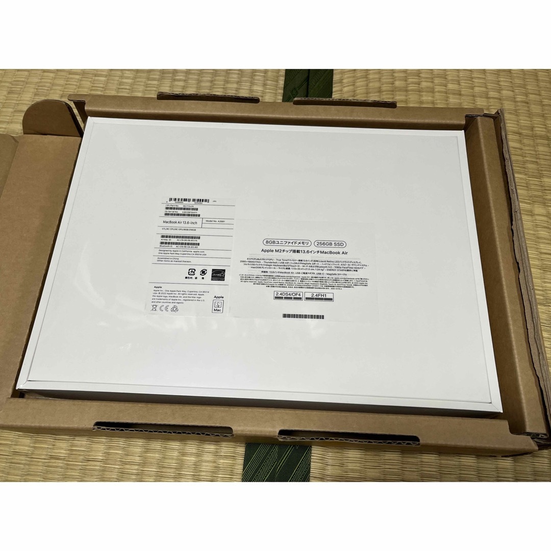 新品未開封　MacBook Air M2チップ