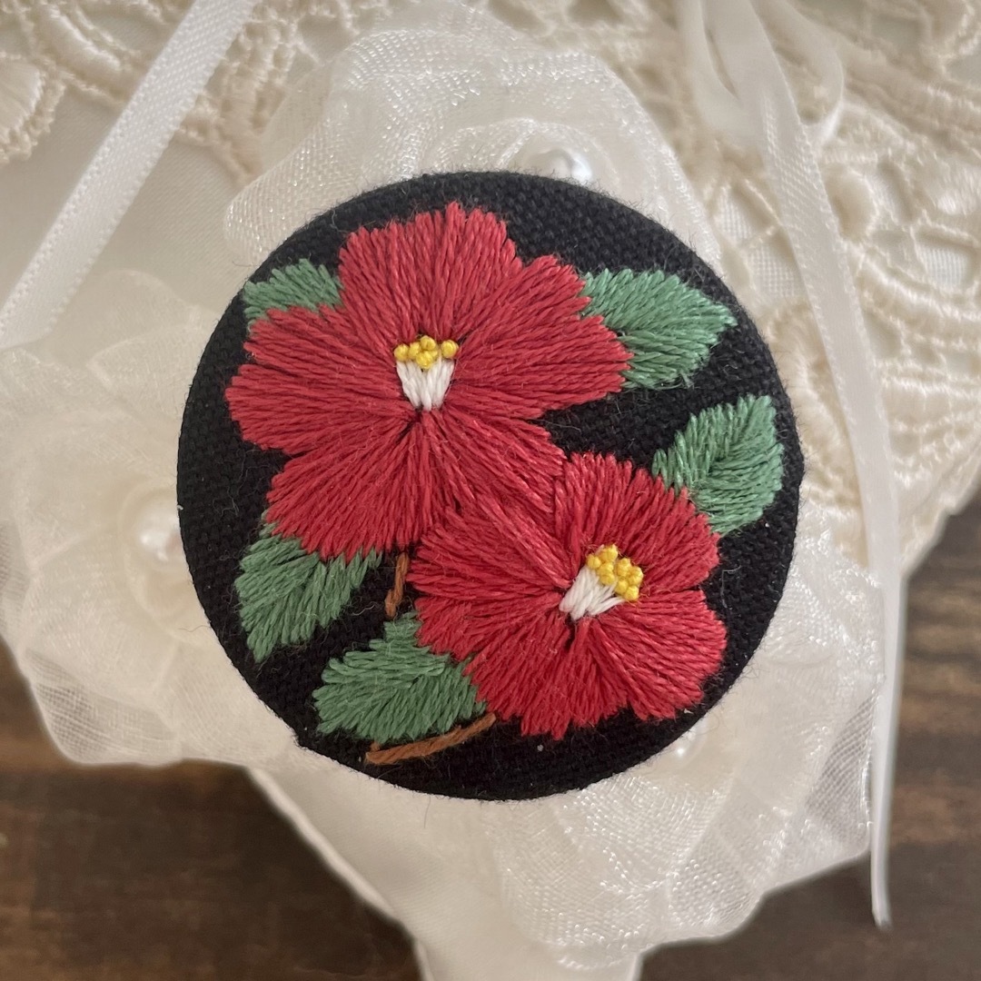 刺繍ブローチorヘアゴム✳︎クリスマスツリー