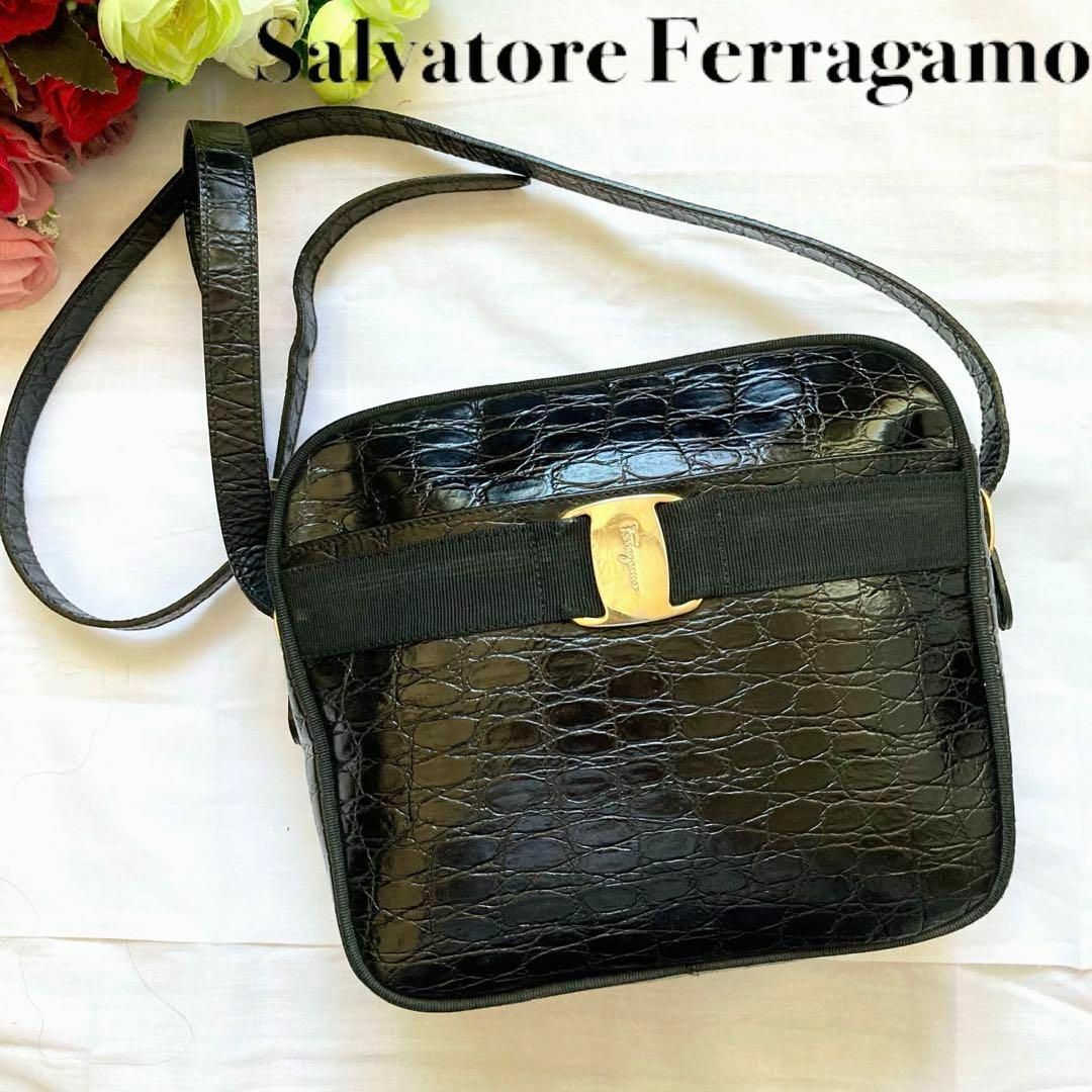 ✨美品✨Salvatore Ferragamo ショルダーバッグ レザー クロコ-