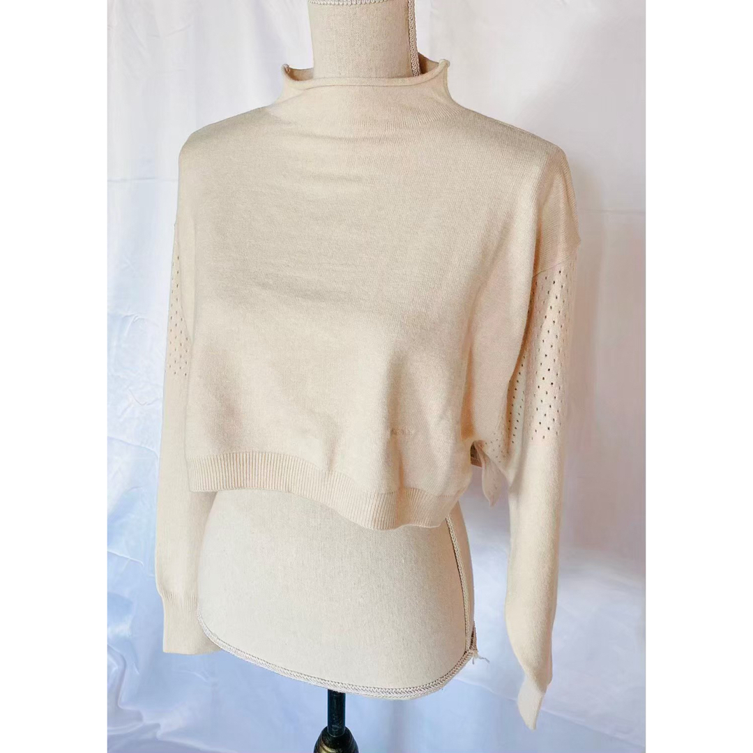 juemi●定価8778円●Smooth Touch Navel Knit