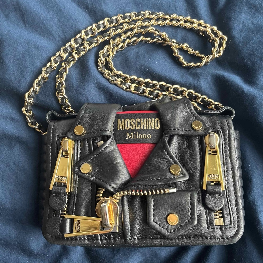 MOSCHINO(モスキーノ)のMOSCHINO モスキーノ(モスキーノ)レザー ショルダーバッグ レディースのバッグ(ショルダーバッグ)の商品写真