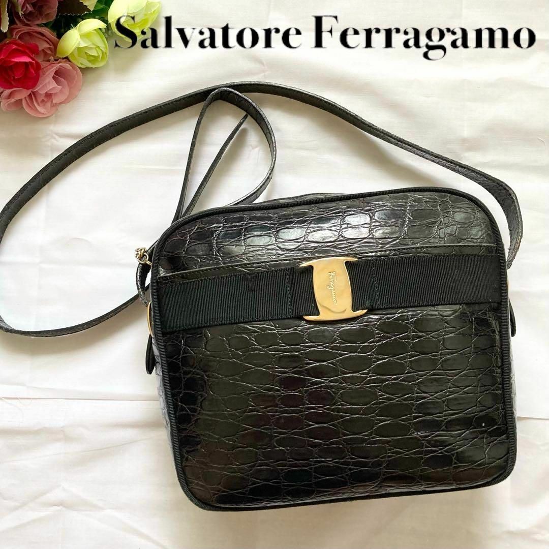 ✨美品✨Salvatore Ferragamo ショルダーバッグ レザー クロコ-