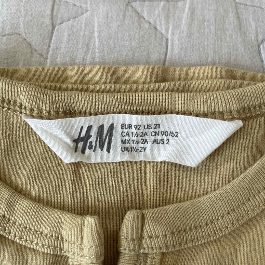 H&M(エイチアンドエム)のH&M タンクトップ 2枚セット キッズ/ベビー/マタニティのキッズ服男の子用(90cm~)(Tシャツ/カットソー)の商品写真
