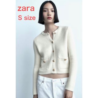 ザラ(ZARA)の新品完売　新品完売 ZARA　ザラ　ゴールドボタン ニット カーディガン　S(カーディガン)