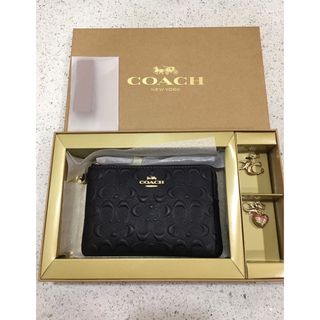 コーチ(COACH)のコーチ COACH  ポーチ シグネチャーレザー チャーム ブラック ギフト贈答(ポーチ)