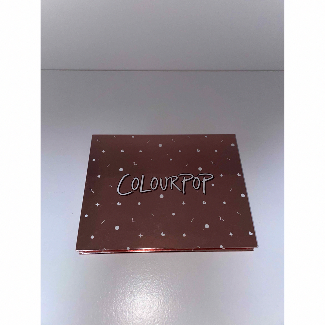 colourpop(カラーポップ)のCOLORPOP アイシャドウパレット 海外メイク 海外コスメ コスメ/美容のベースメイク/化粧品(アイシャドウ)の商品写真