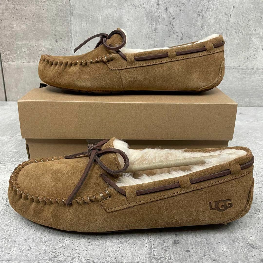 新品 未使用品 UGG アグ モカシン ダコタ ボア ブラウン 新品 未使用品 UGG アグ モカシン ダコタ ボア ブラウン