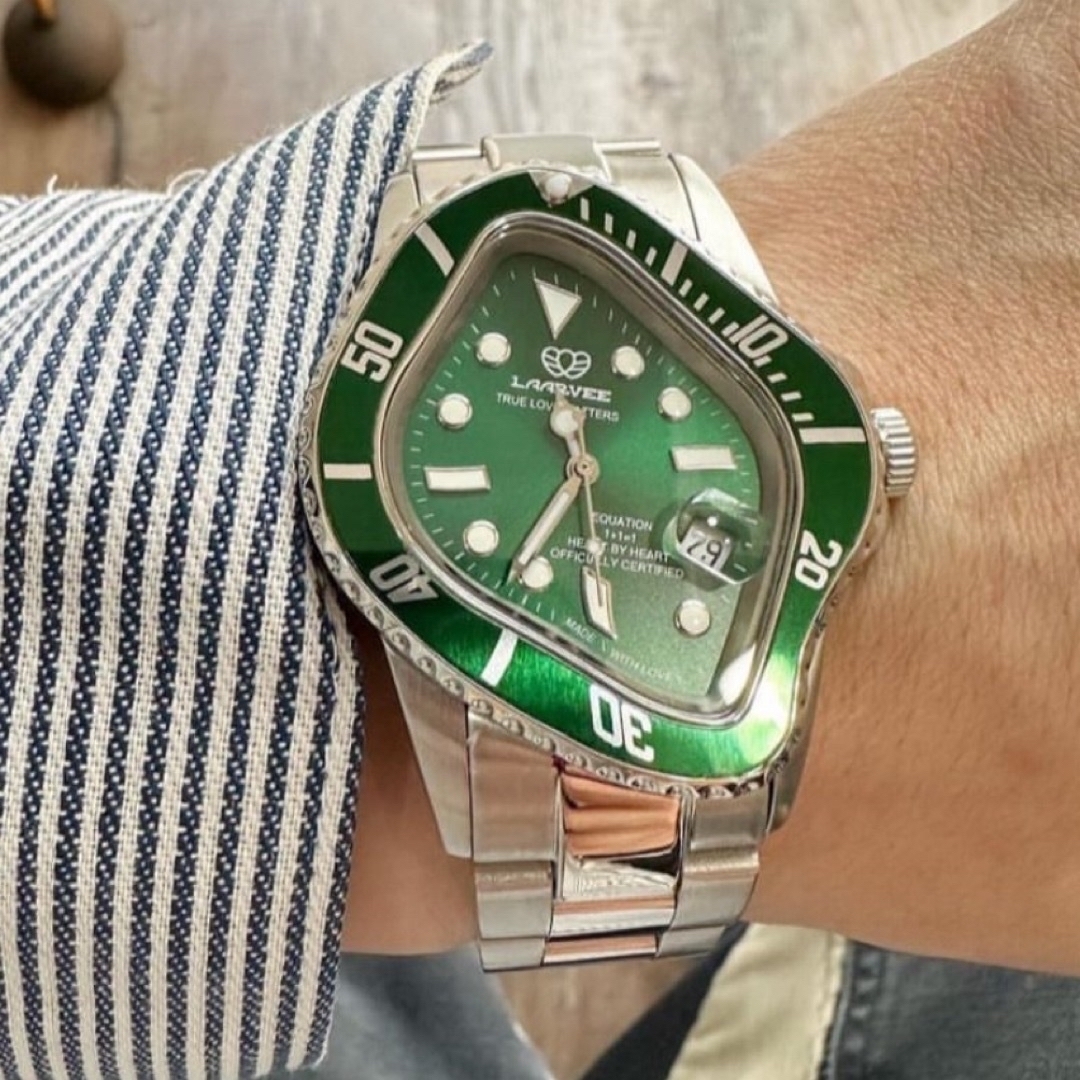 LAARVEE PEE001グリーン ブラック 自動巻き 腕時計