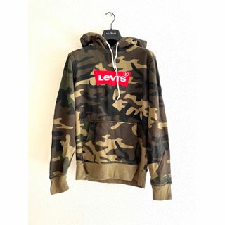 リーバイス(Levi's)のLEVI’s  迷彩　パーカー(パーカー)