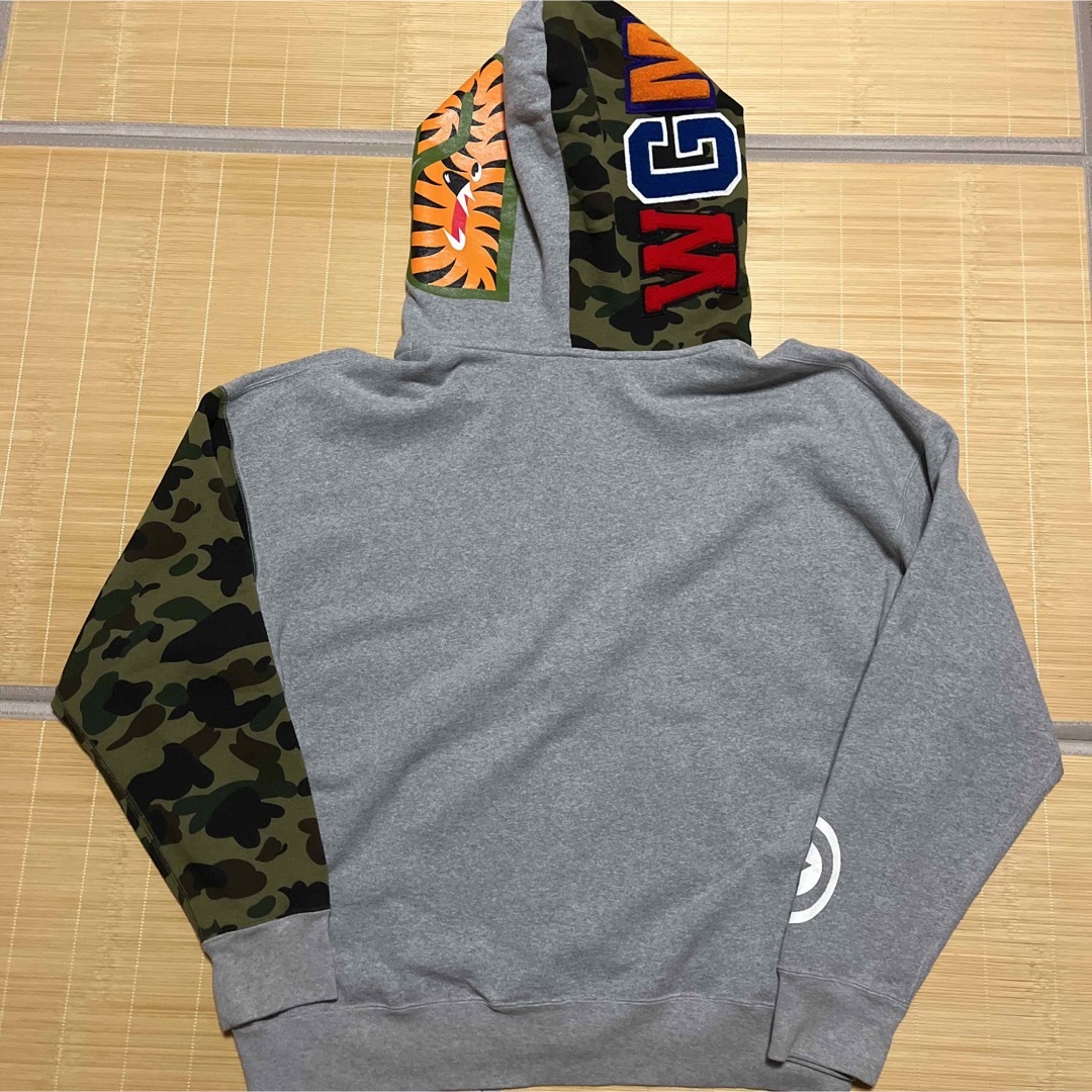 ジャパン公式通販 APE BAPE KAWS GIANT SHARK HOODIE パーカー XL