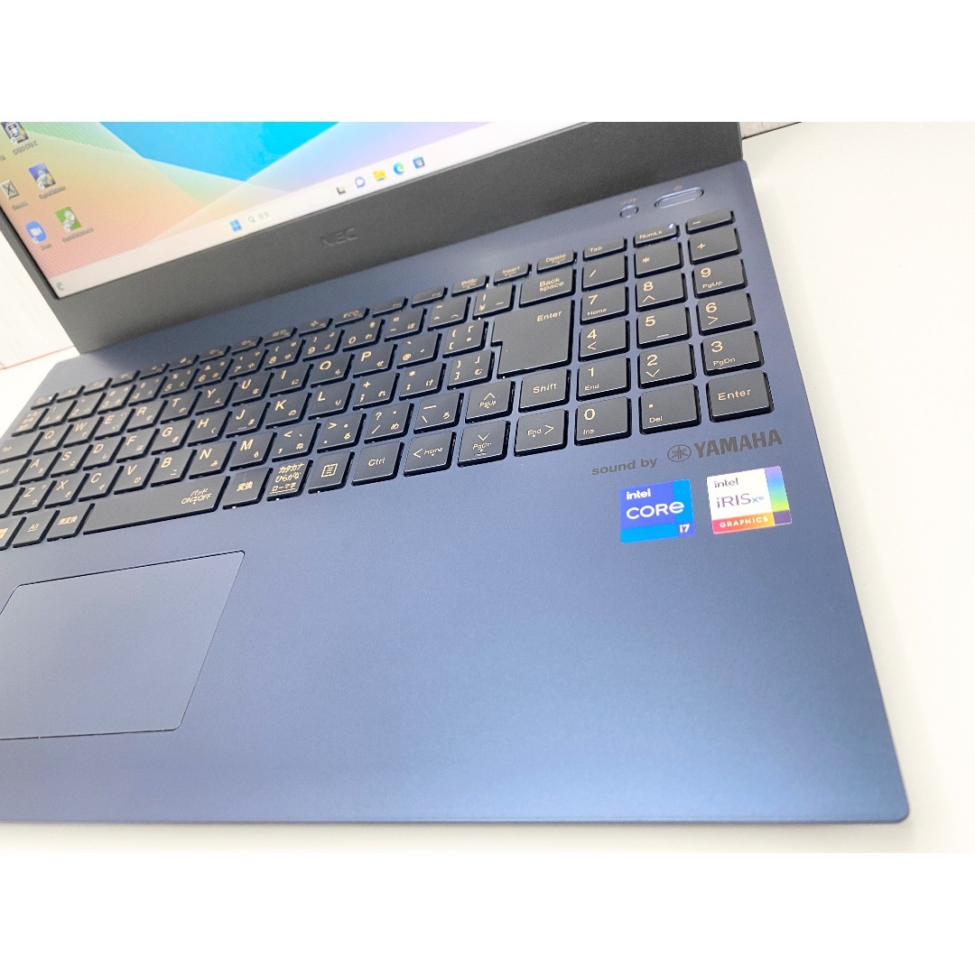 Windows11 Core i7-1260P SSD1TB メモリ32GB