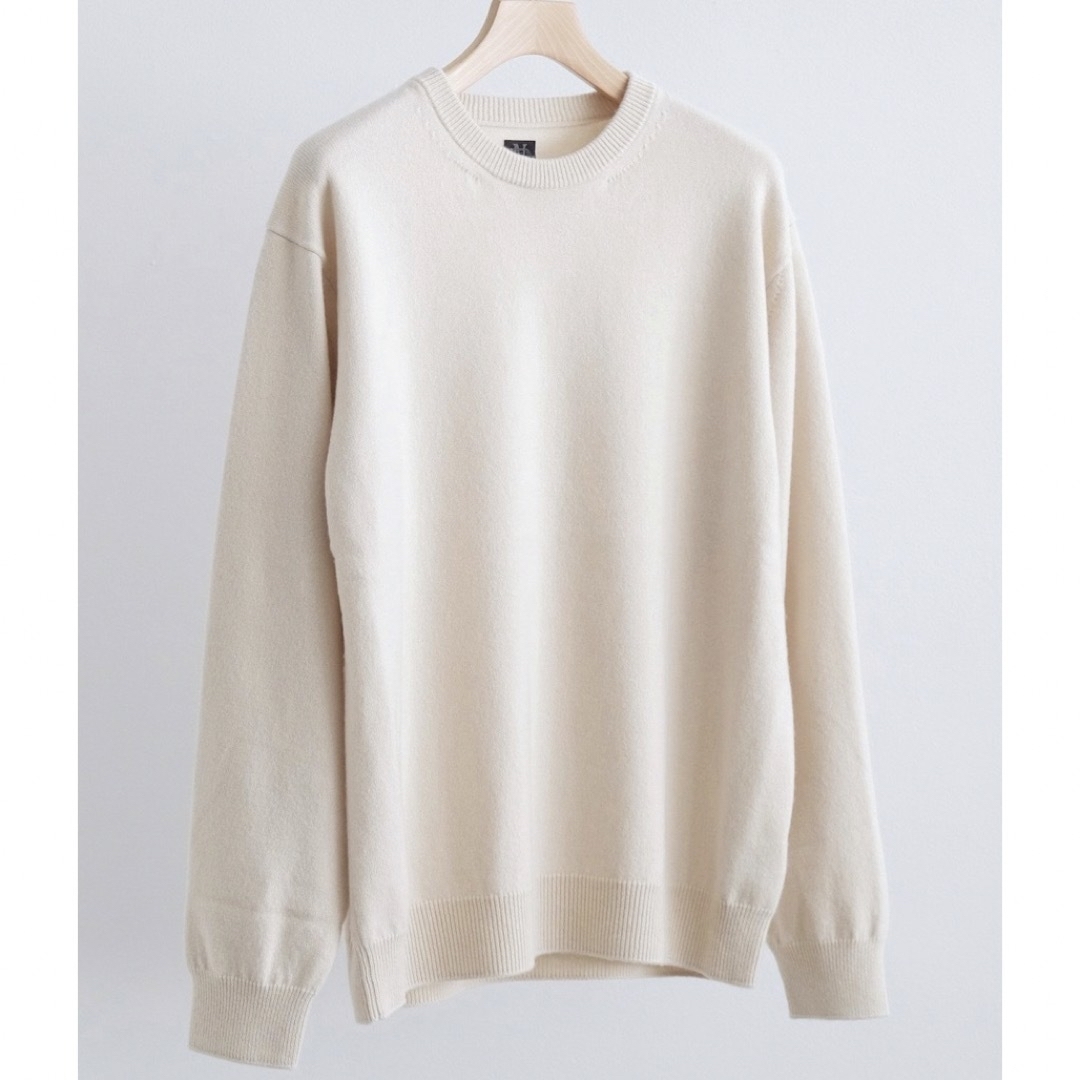 BATONER(バトナー)のUnisex INNOCENT CASHMERE CREW NECK レディースのトップス(ニット/セーター)の商品写真