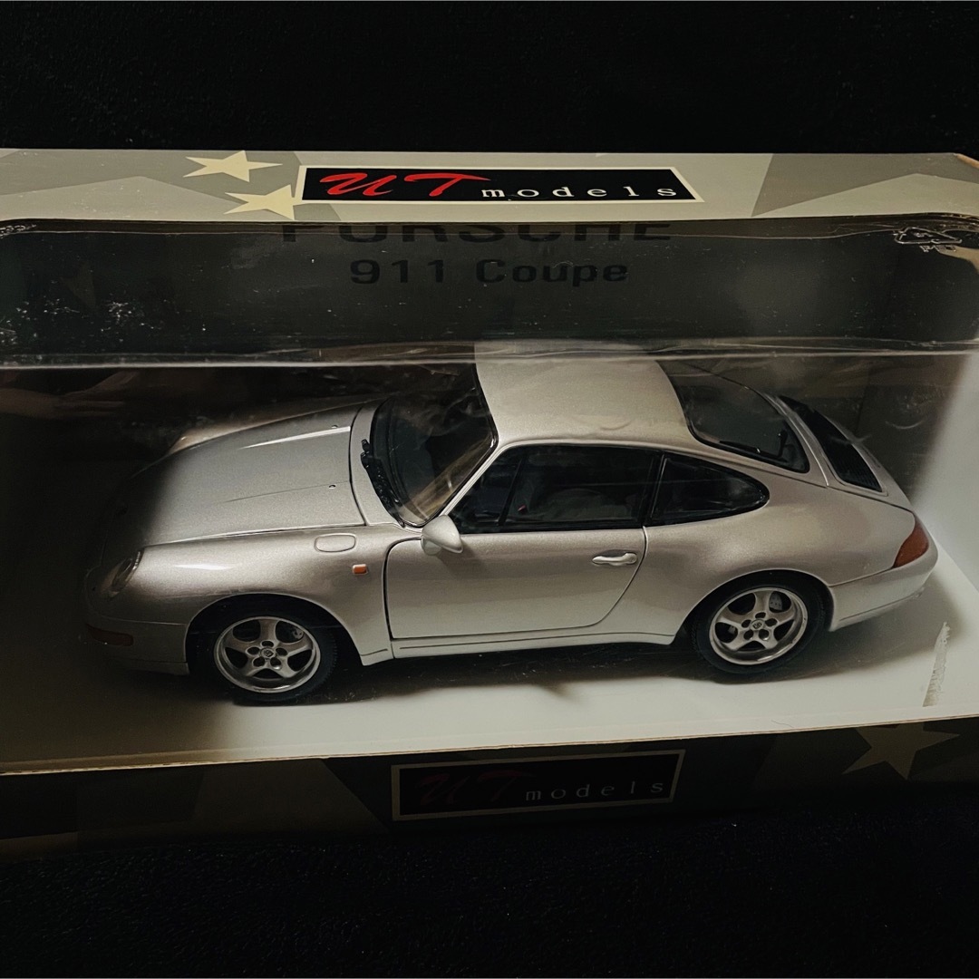 1/18 UT models ポルシェ 911 (993) カレラ 1994 9