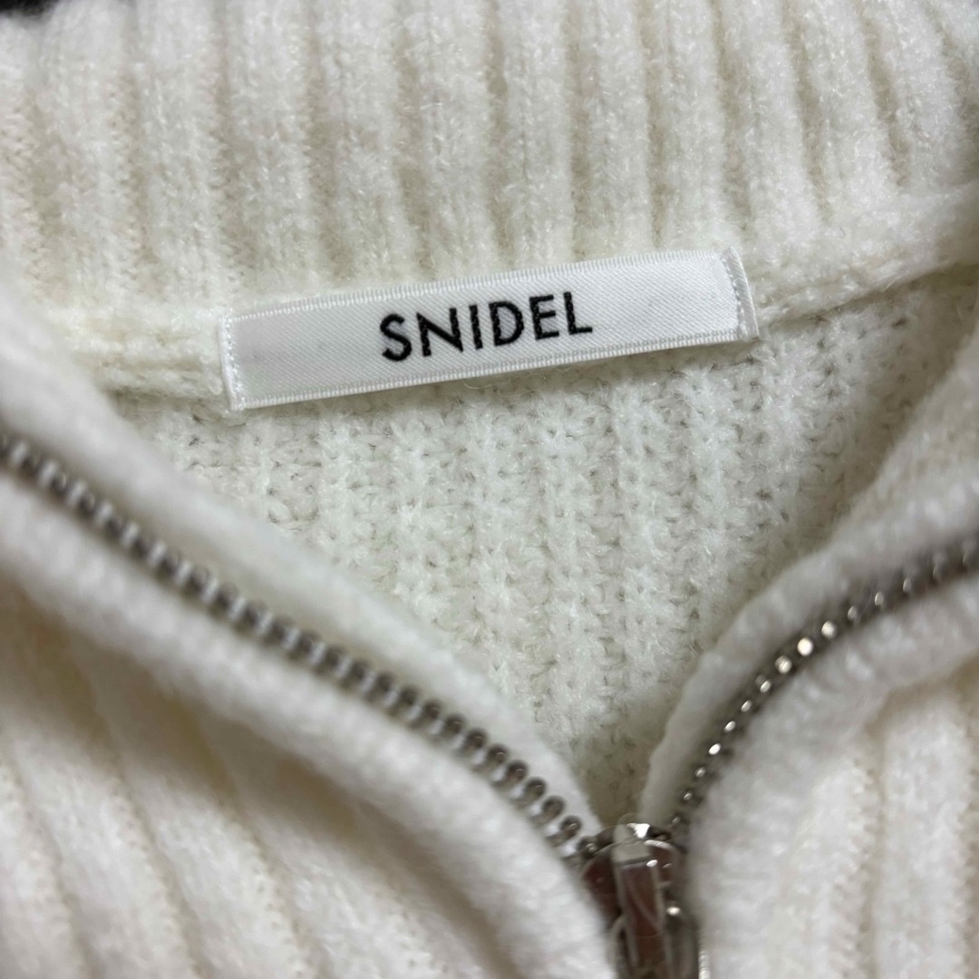 SNIDEL(スナイデル)のSNIDEL スキッパーミニニットワンピース レディースのワンピース(ミニワンピース)の商品写真