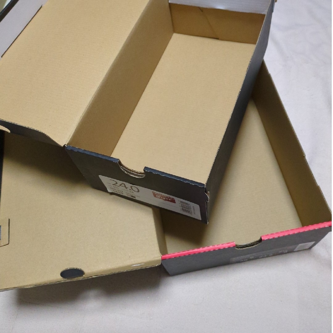 Onitsuka Tiger(オニツカタイガー)のオニツカタイガー　空箱と紙袋　各２個 レディースの靴/シューズ(スニーカー)の商品写真