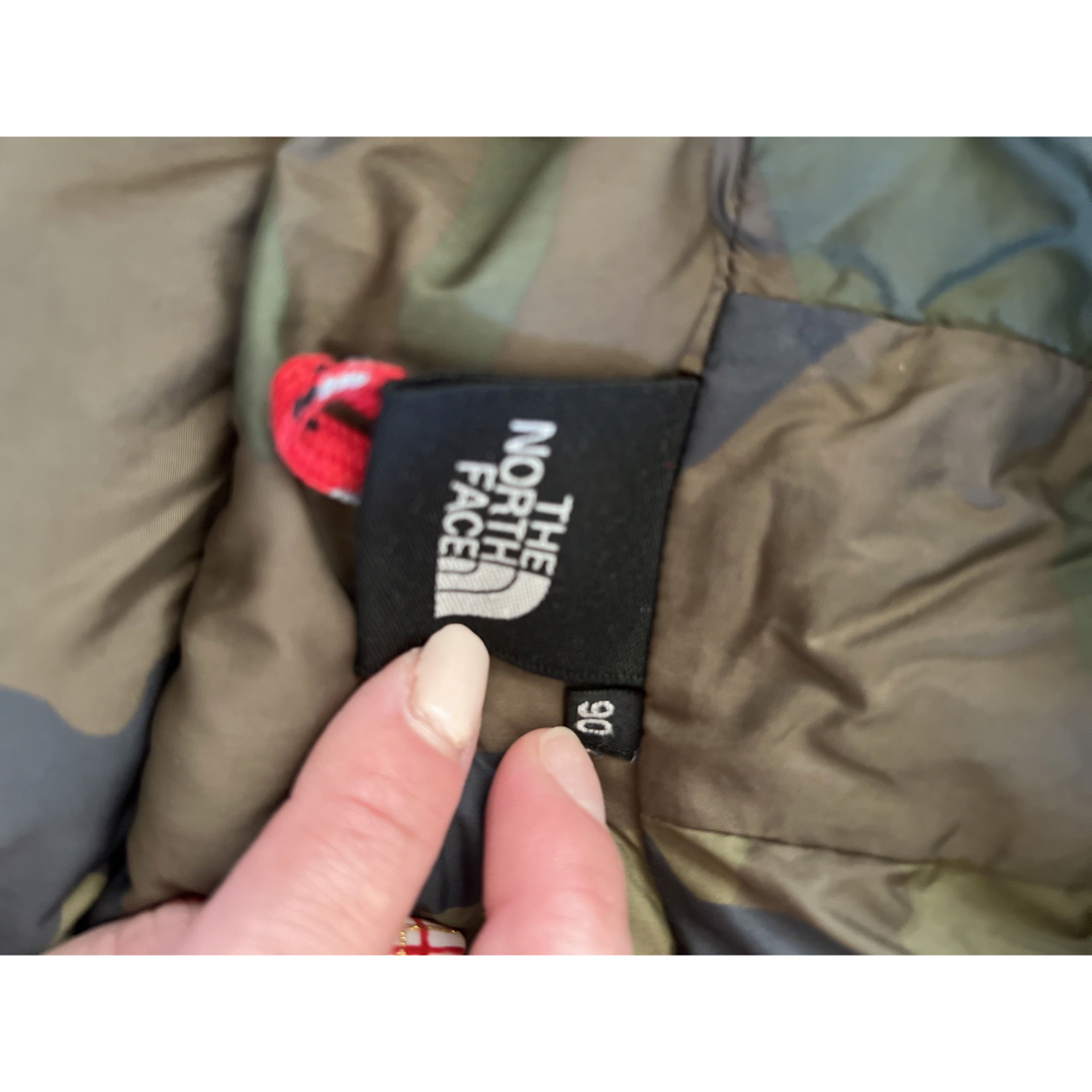 THE NORTH FACE(ザノースフェイス)のノースダウンジャケット90センチ キッズ/ベビー/マタニティのキッズ服男の子用(90cm~)(ジャケット/上着)の商品写真