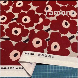 マリメッコ(marimekko)のタキ様❤️マリメッコ 生地 ミニウニッコ ライトレッド2022秋冬日本限定(生地/糸)