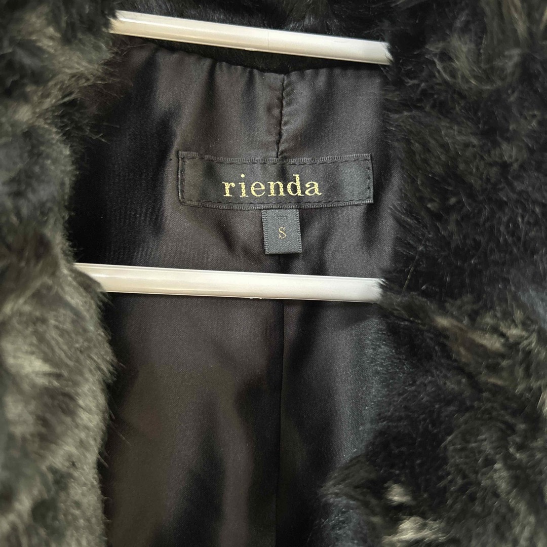 rienda(リエンダ)のrienda ファーコート　S レディースのジャケット/アウター(毛皮/ファーコート)の商品写真