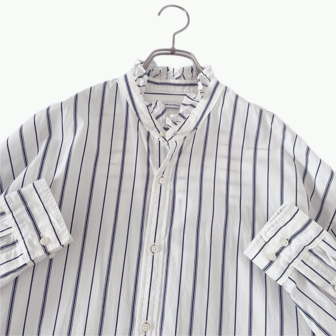 nest Robe(ネストローブ)の美品 MANON / マノン frill collar big shirt レディースのトップス(シャツ/ブラウス(長袖/七分))の商品写真