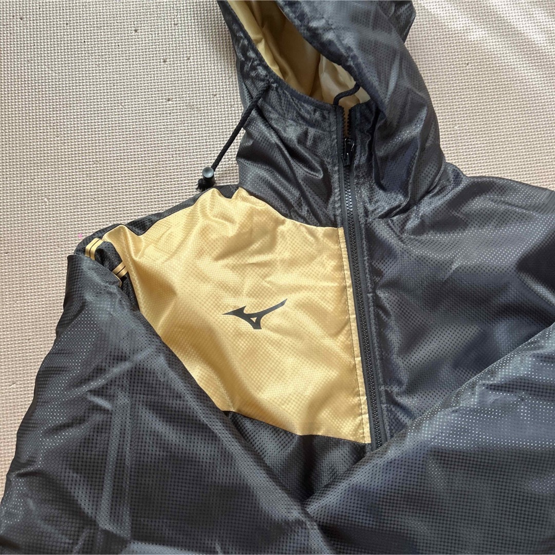 メーカー公式 MIZUNO ブラック ダウン Lサイズ ゴールド 腕ロゴ