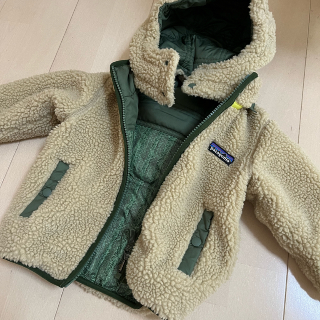 patagonia(パタゴニア)のパタゴニア patagonia ボアブルゾン リバーシブル 12-18M キッズ/ベビー/マタニティのベビー服(~85cm)(ジャケット/コート)の商品写真