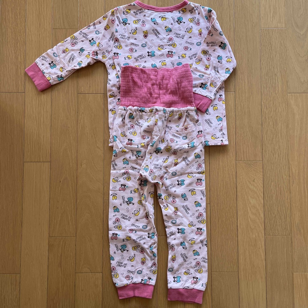 腹巻き付きパジャマ　110 キッズ/ベビー/マタニティのキッズ服女の子用(90cm~)(パジャマ)の商品写真