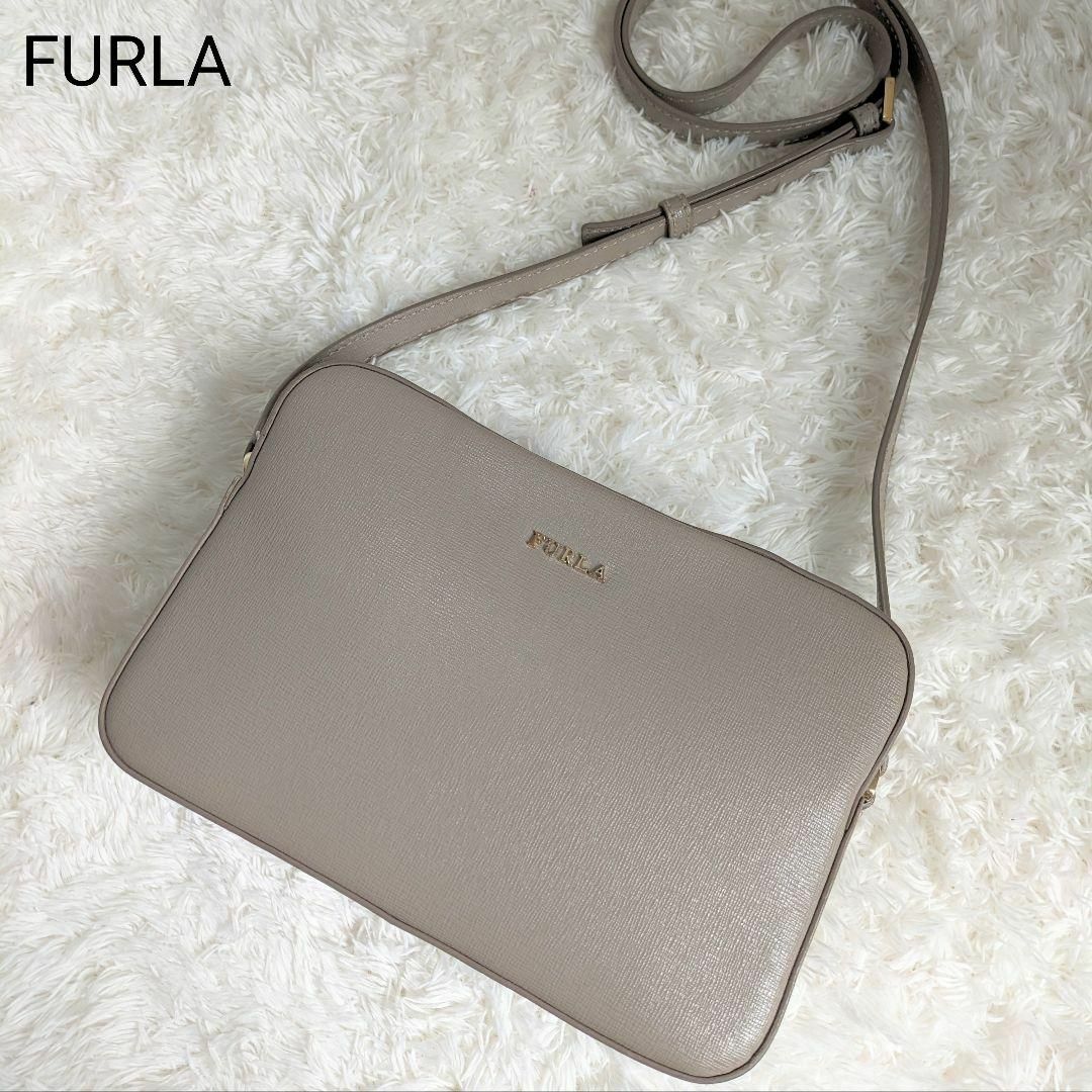 【極美品】FULRA リリー ショルダーバッグ カメラバッグ  ダブルファスナー可能です