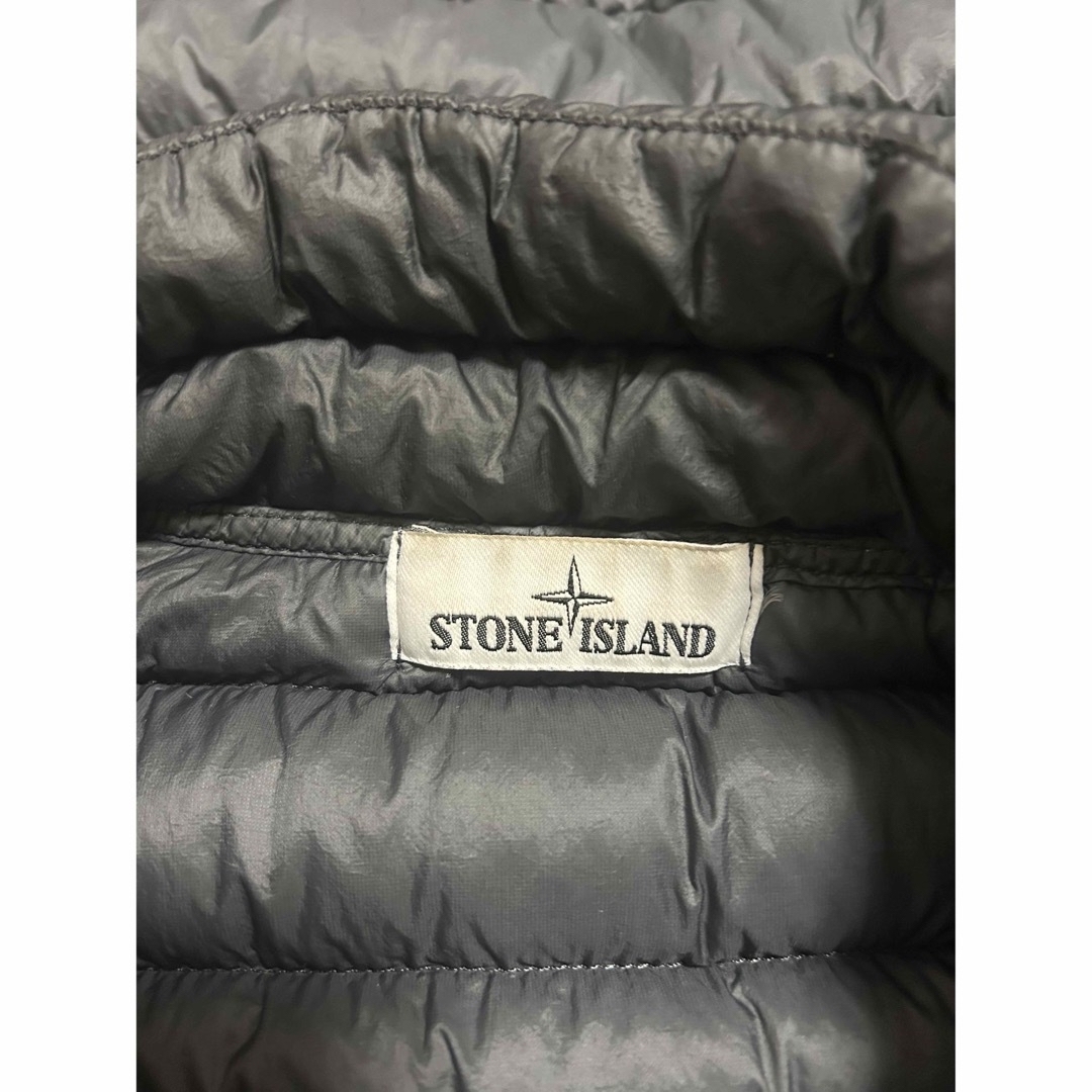 STONE ISLAND(ストーンアイランド)のstone island DYED MICRO DOWN VEST 22AW メンズのジャケット/アウター(ダウンベスト)の商品写真