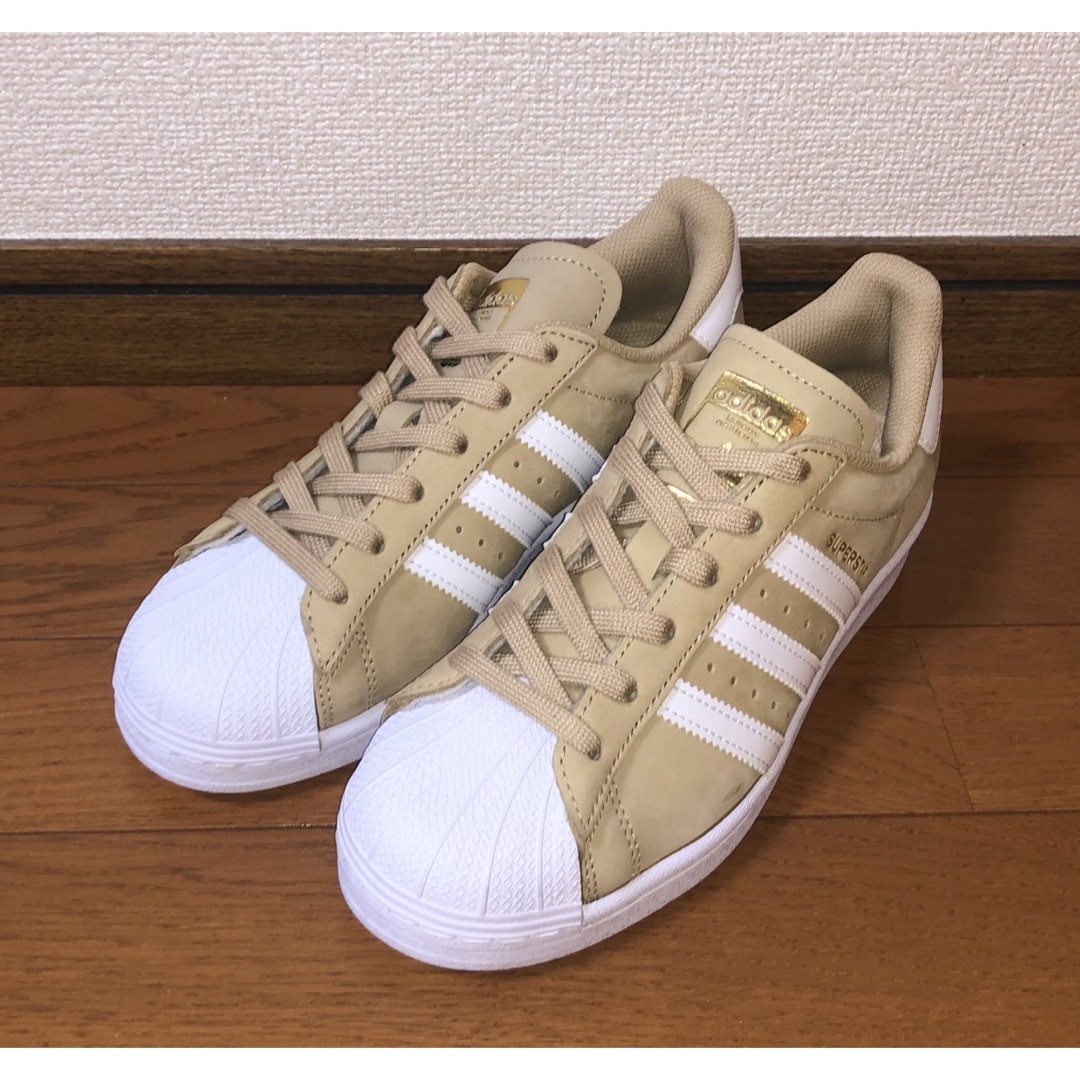 23.5cm 美品 adidas SUPER STAR ヌバック ベージュ 金