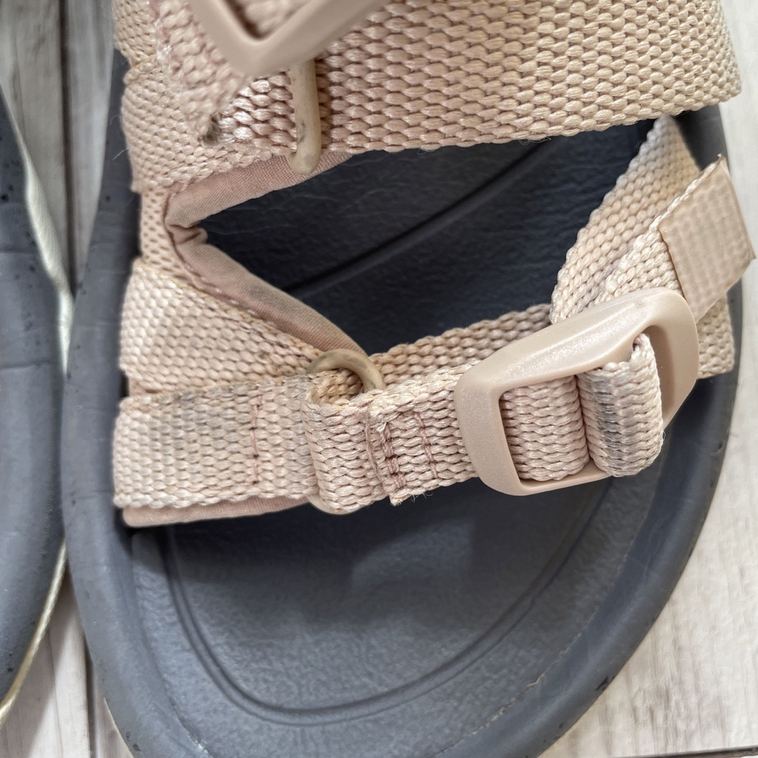 Teva(テバ)の【ブルースカイ様】Teva サンダル　ピンクベージュ　24cm レディースの靴/シューズ(サンダル)の商品写真