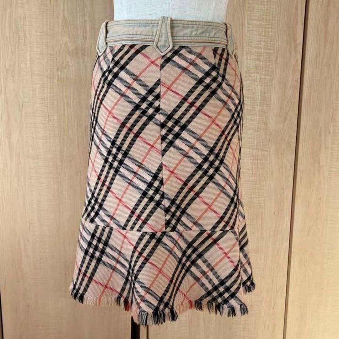 最終決算 BURBERRY LONDON 純正箱 ノバチェックウールスカート キッズ 最終決算 BURBERRY LONDON 純正箱 ノバチェックウールスカート キッズ
