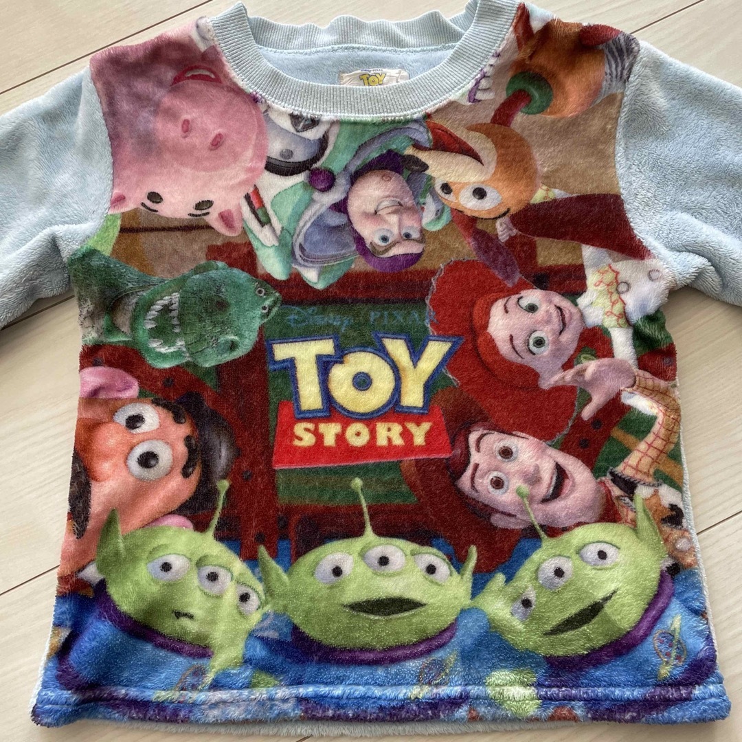 Disney(ディズニー)のDisney トイストーリー　フリース　パジャマ キッズ/ベビー/マタニティのキッズ服男の子用(90cm~)(パジャマ)の商品写真