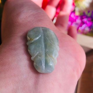 特価 本翡翠 リーフ 葉っぱ ネックレストップの通販 by 唯の宝箱〜鑑定