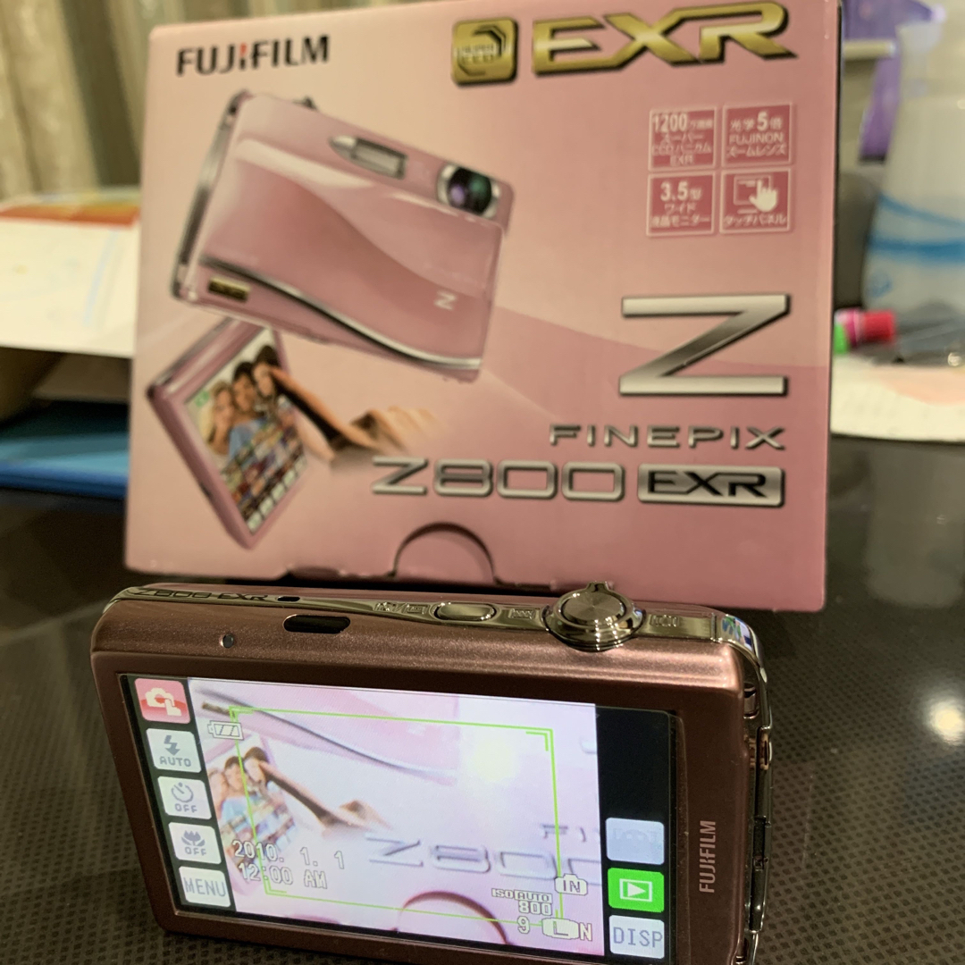 富士フイルム(フジフイルム)のFINEPIX Z800EXR PINK☆ スマホ/家電/カメラのカメラ(コンパクトデジタルカメラ)の商品写真